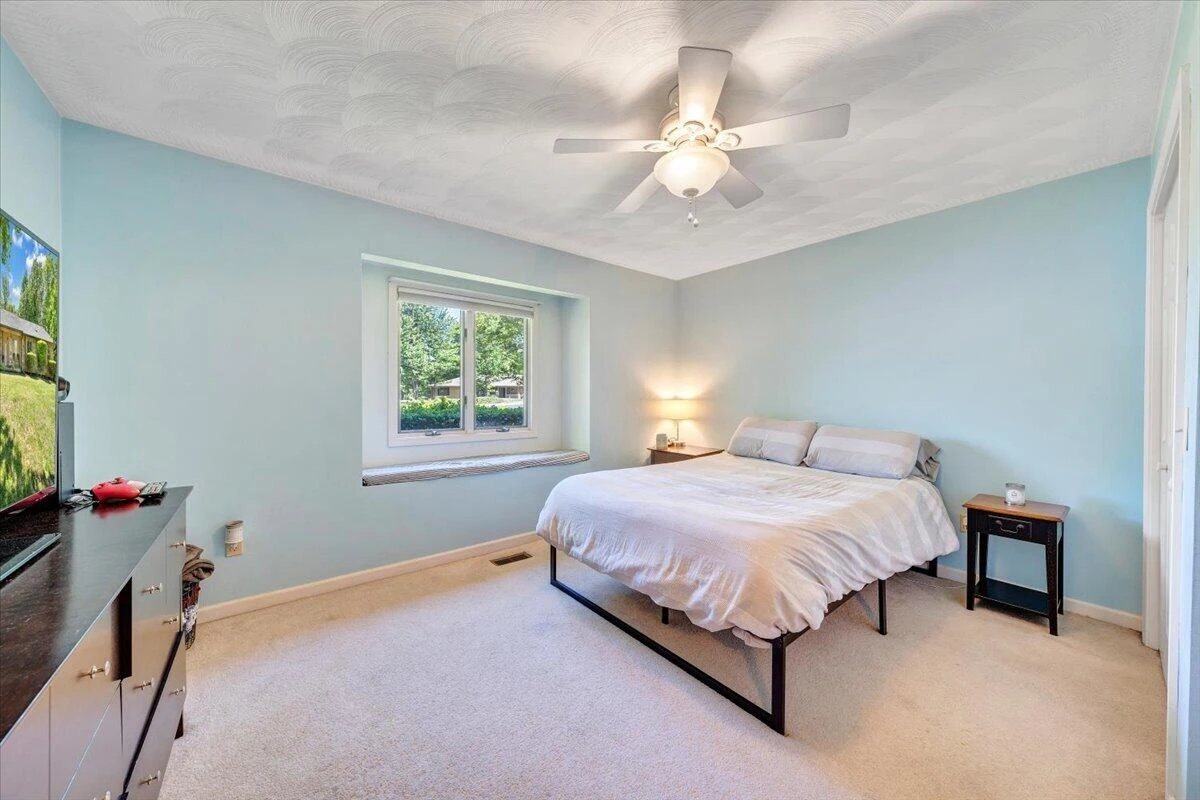 106 Knoll CT - Photo 29