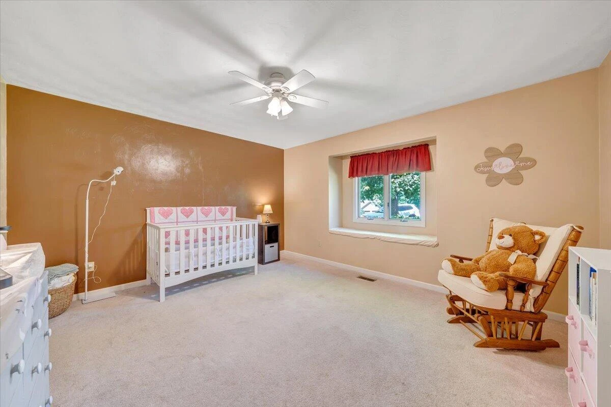 106 Knoll CT - Photo 31