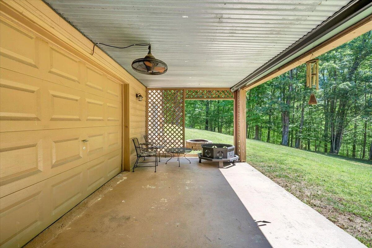 106 Knoll CT - Photo 52