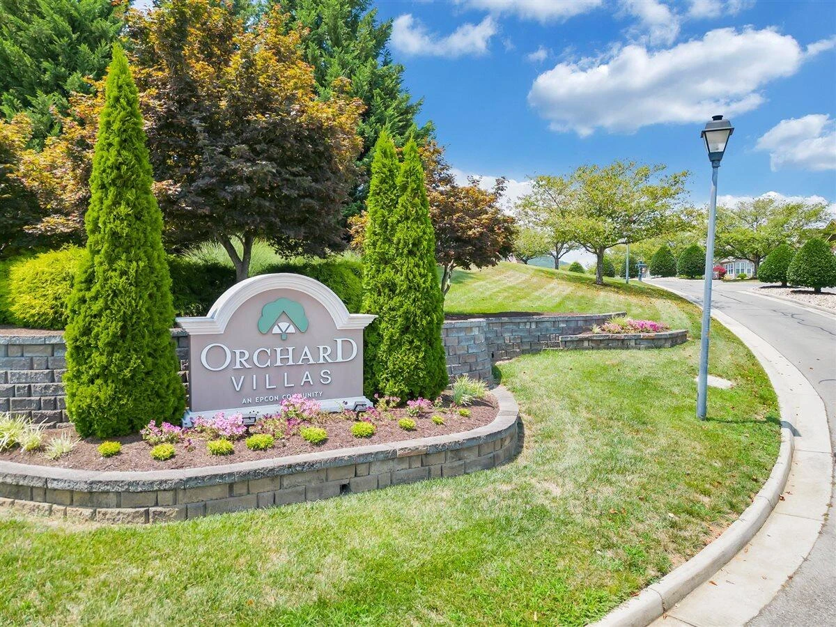 5650 Orchard Villas CIR - Photo 48