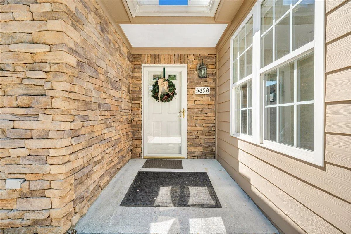 5650 Orchard Villas CIR - Photo 6