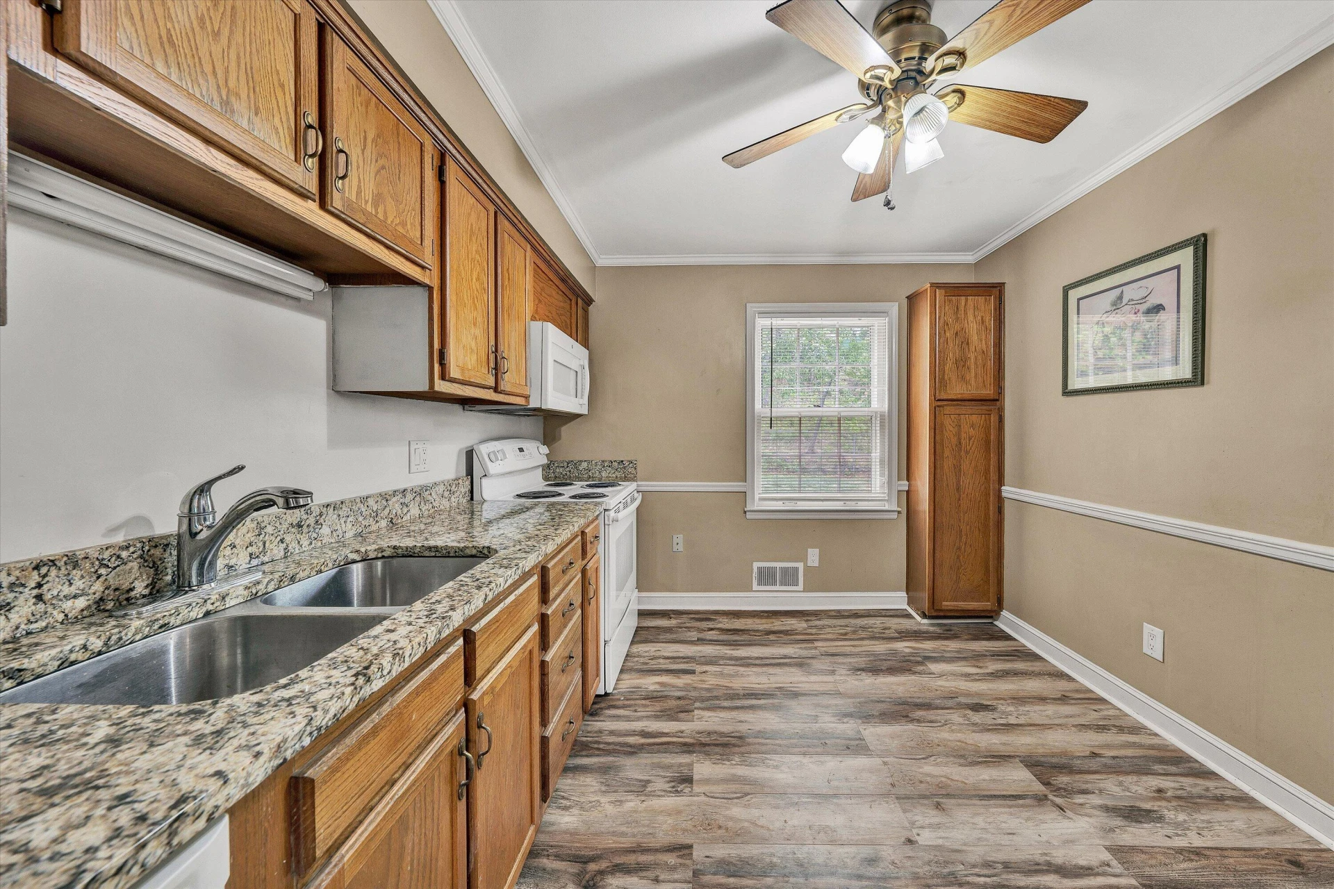 3323 Longhorn RD - Photo 16