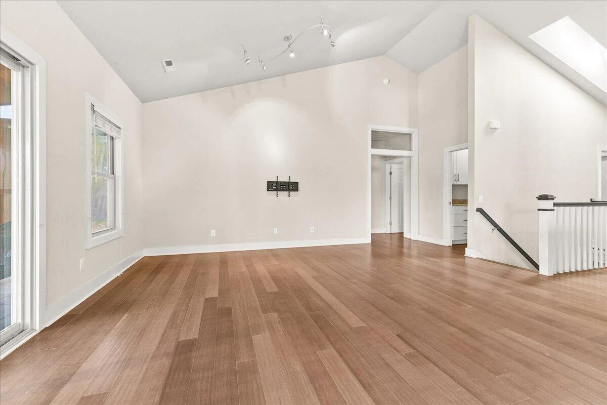 2756 Mcvitty RD - Photo 12
