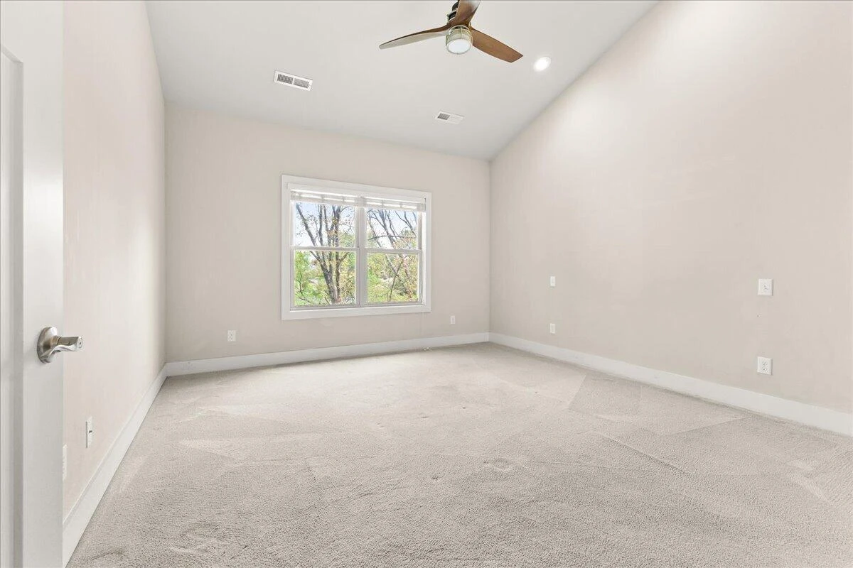 2756 Mcvitty RD - Photo 17