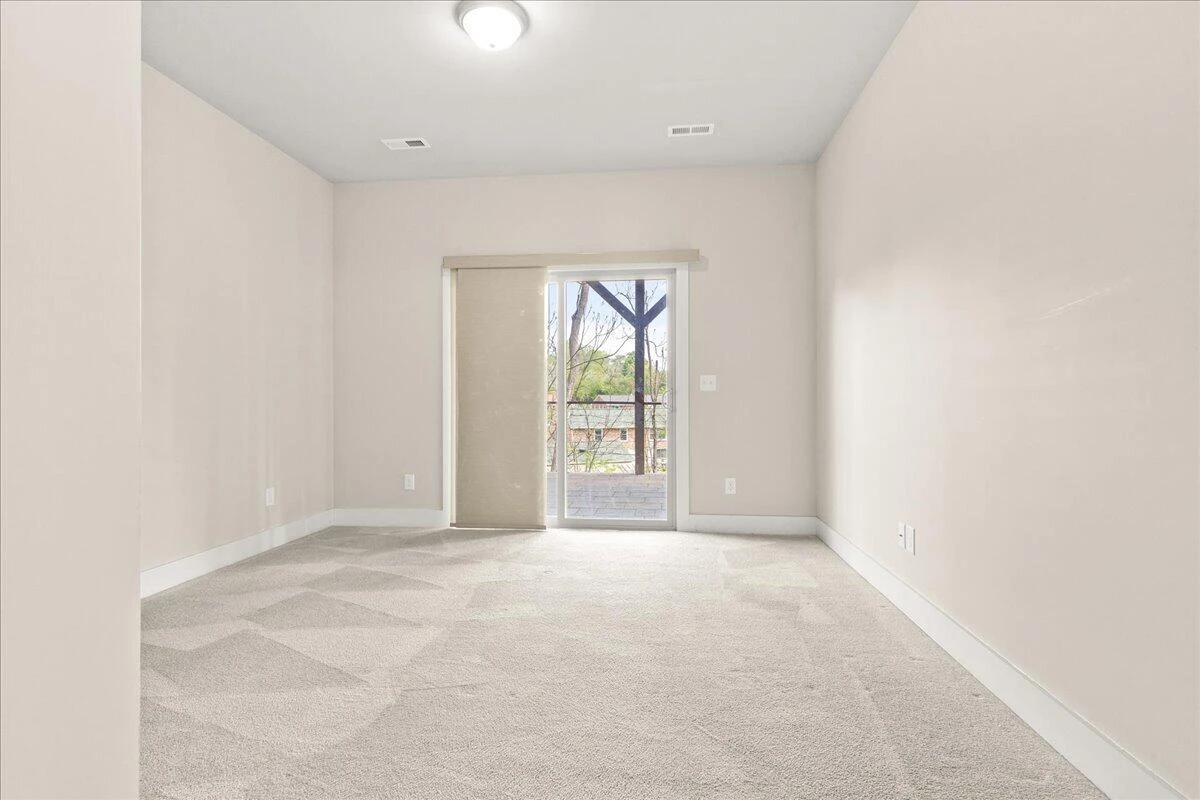 2756 Mcvitty RD - Photo 34