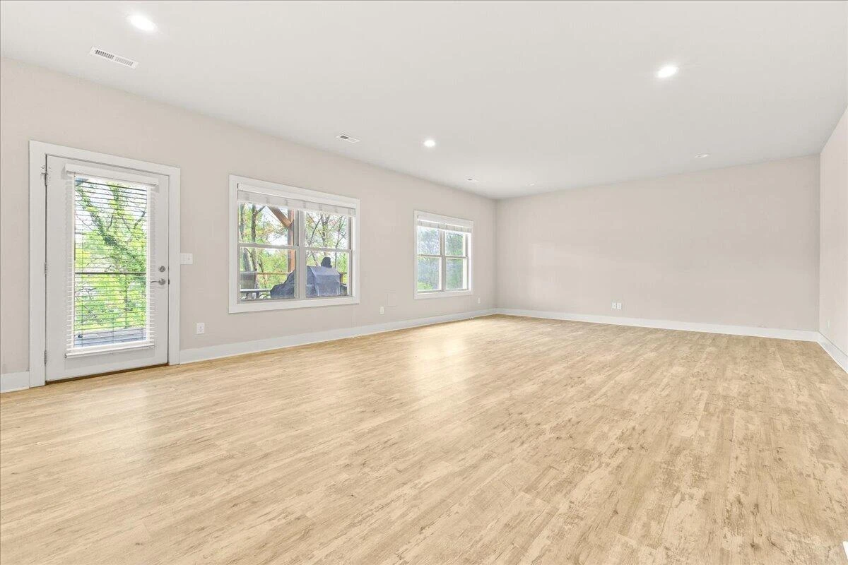 2756 Mcvitty RD - Photo 36