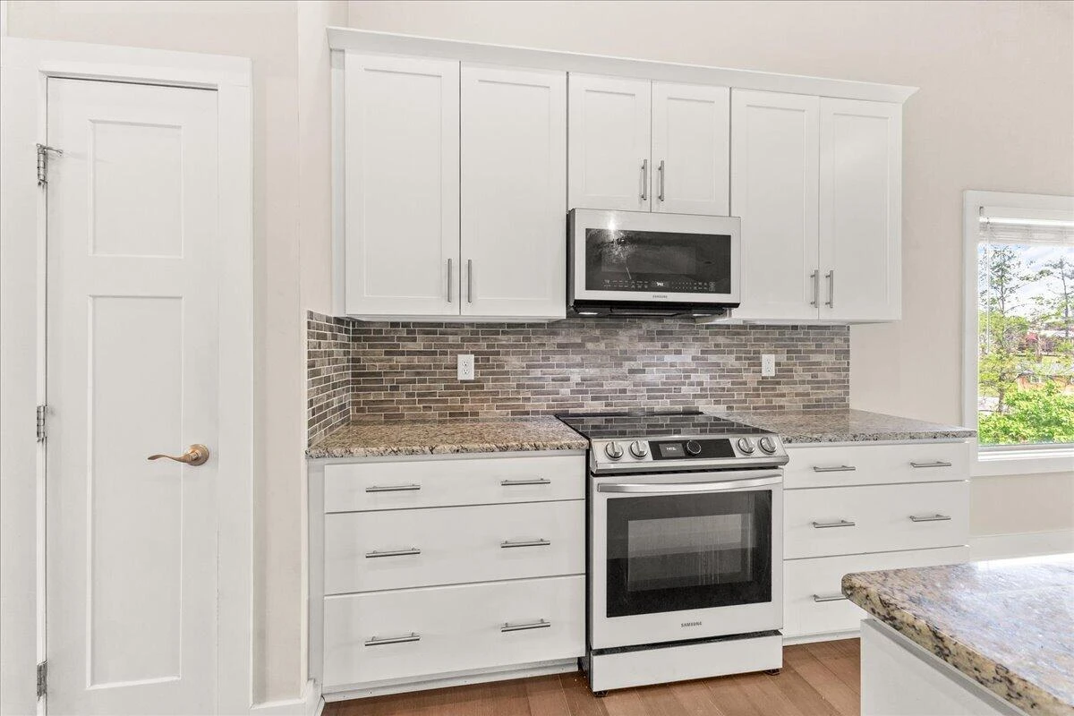 2756 Mcvitty RD - Photo 8