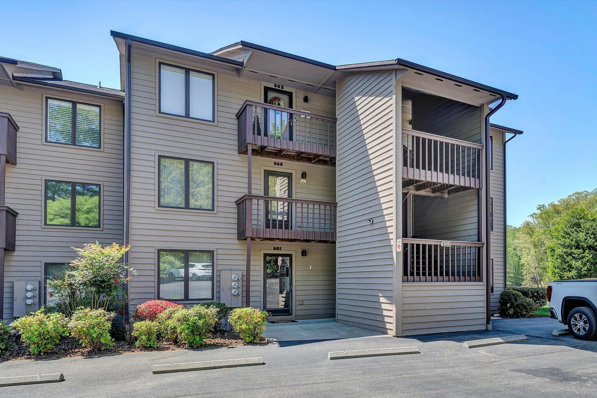 620 Montevista RD ## 605 - Photo 6