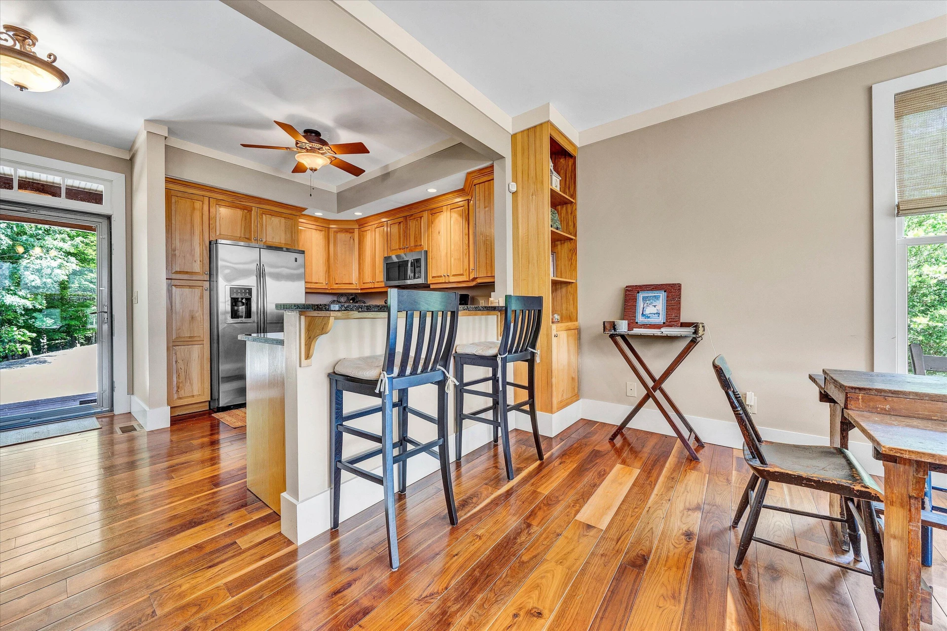 426 Ezra DR - Photo 3