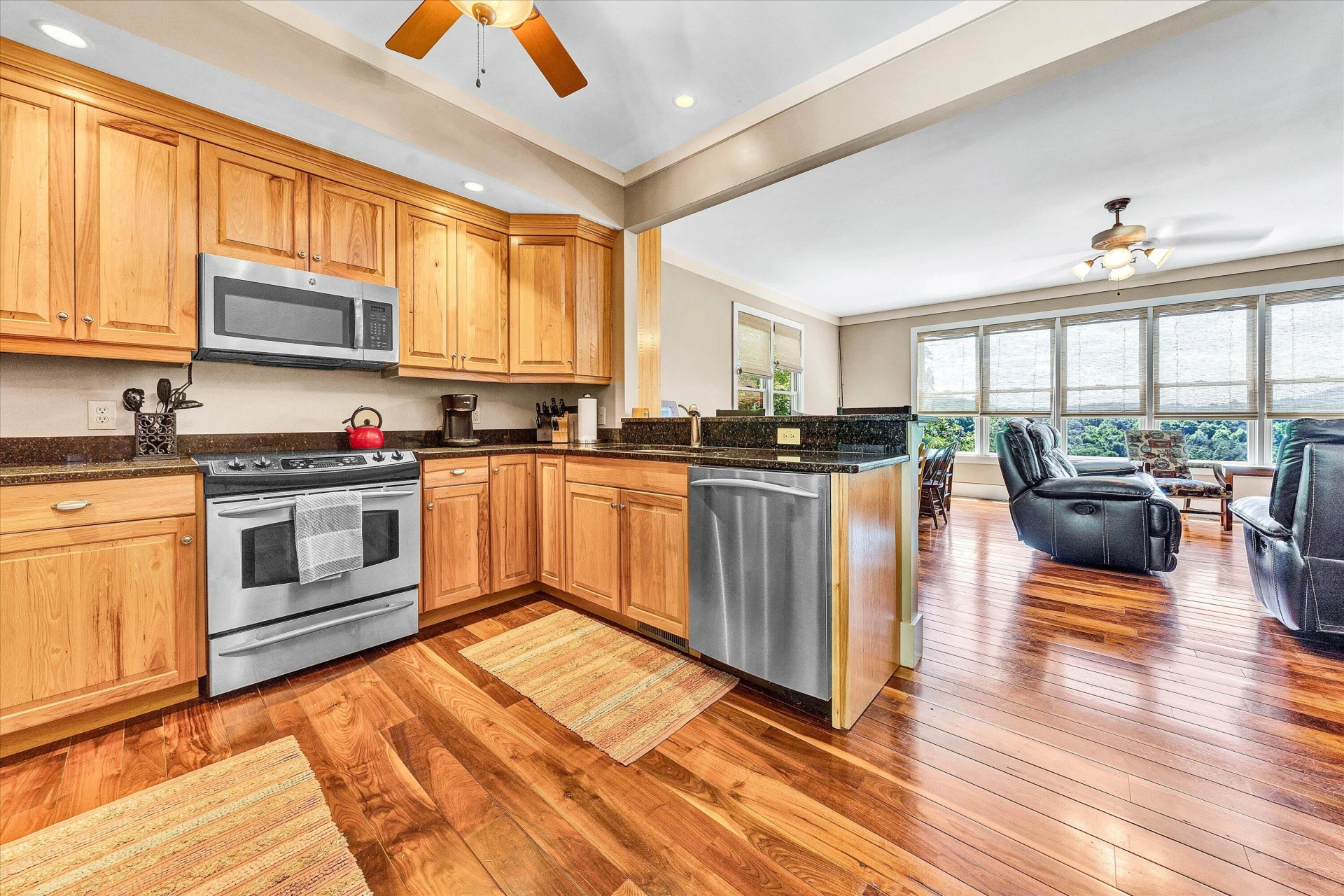 426 Ezra DR - Photo 4