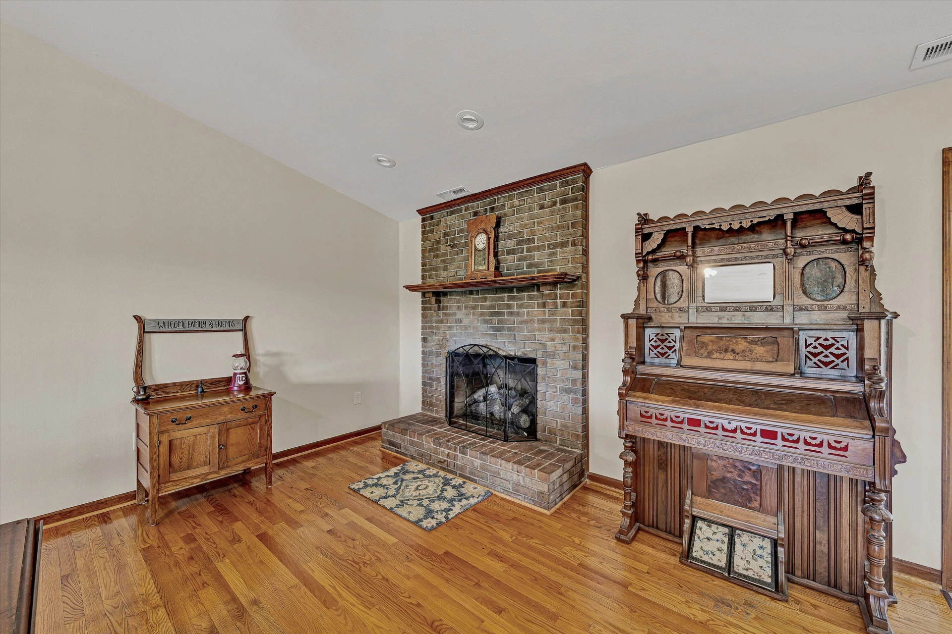 229 Normans LN - Photo 10