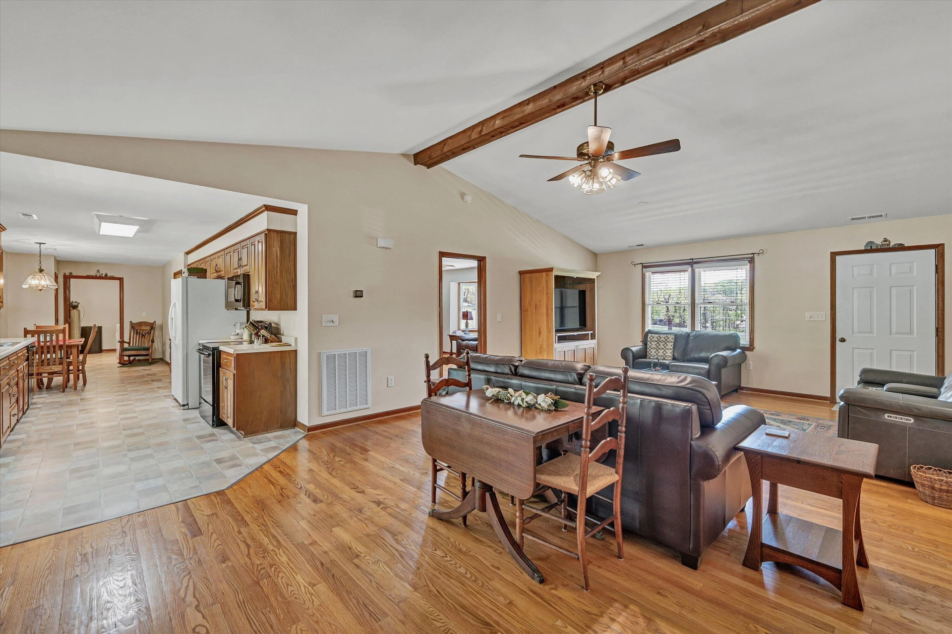 229 Normans LN - Photo 11