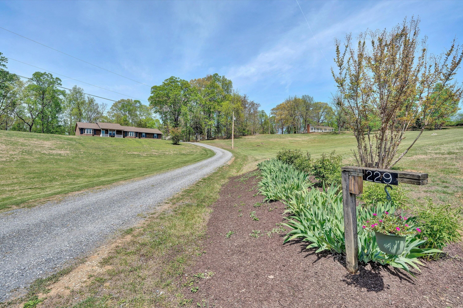 229 Normans LN - Photo 2