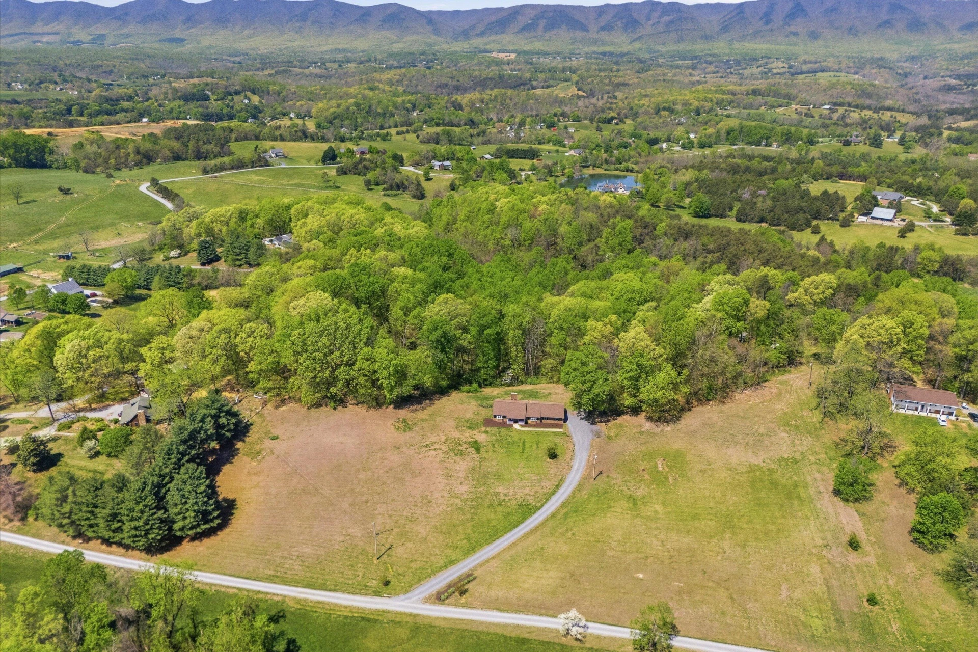 229 Normans LN - Photo 39