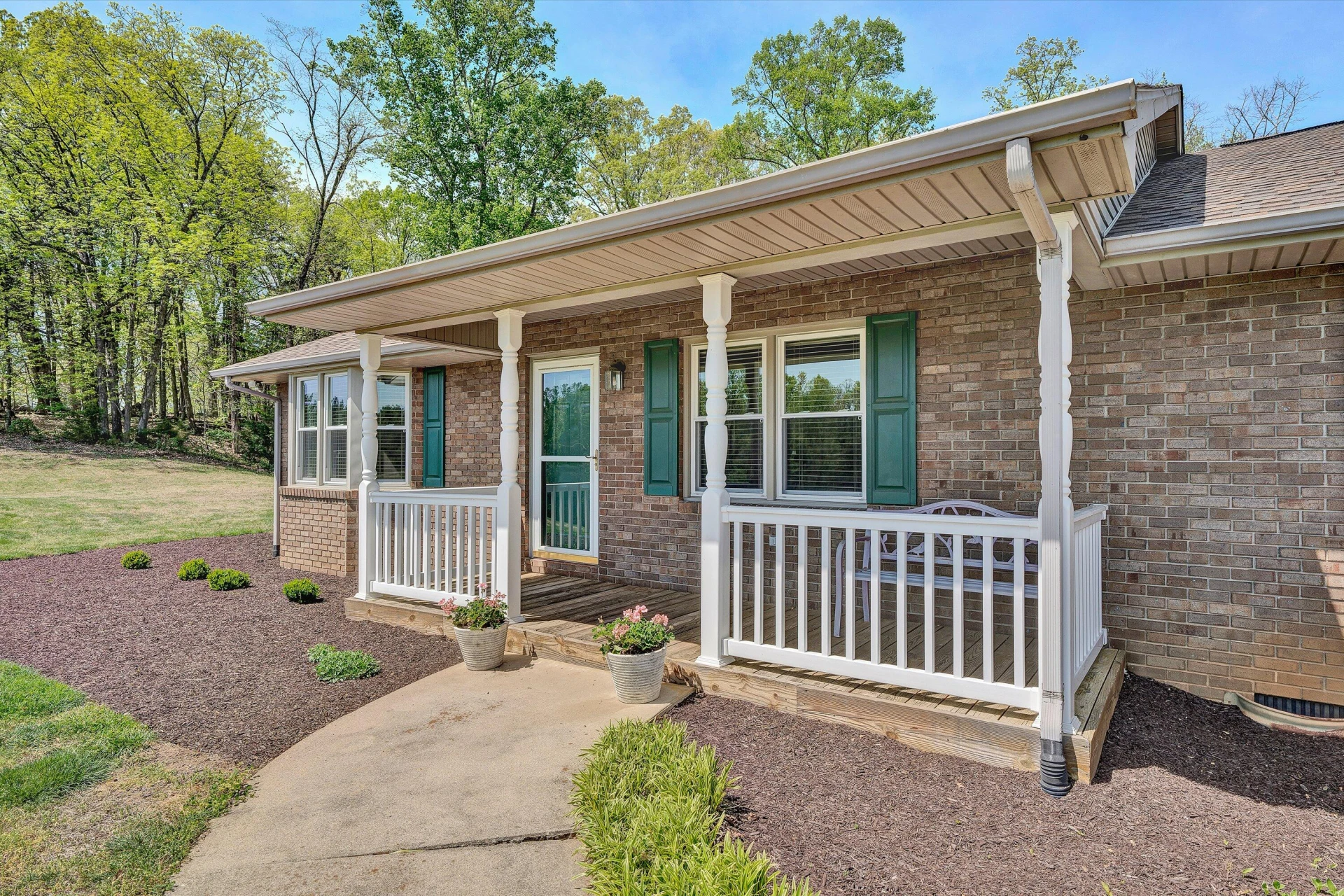 229 Normans LN - Photo 4
