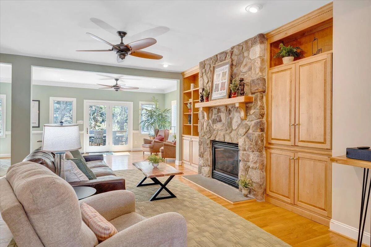 115 Hemlock DR - Photo 12