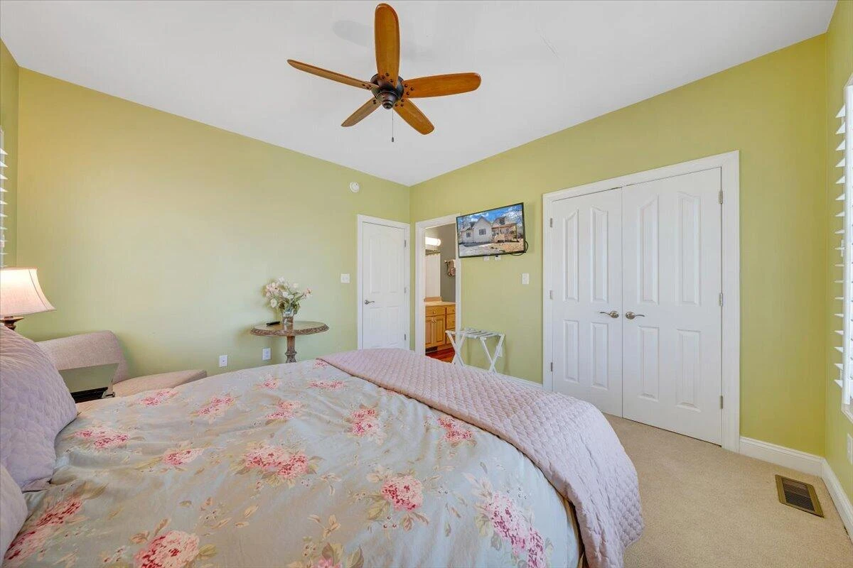 115 Hemlock DR - Photo 39