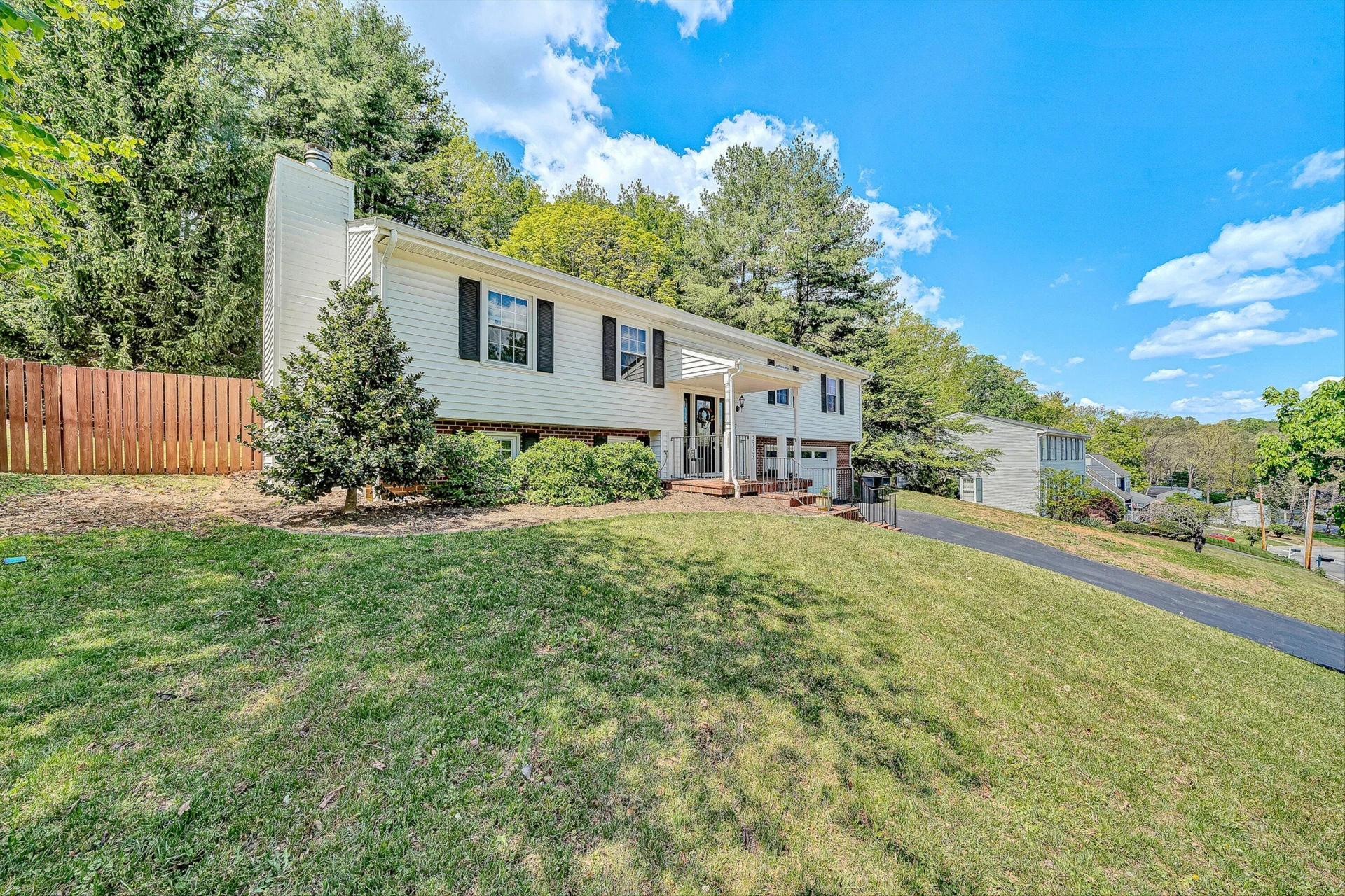 2738 Bobwhite DR - Photo 2