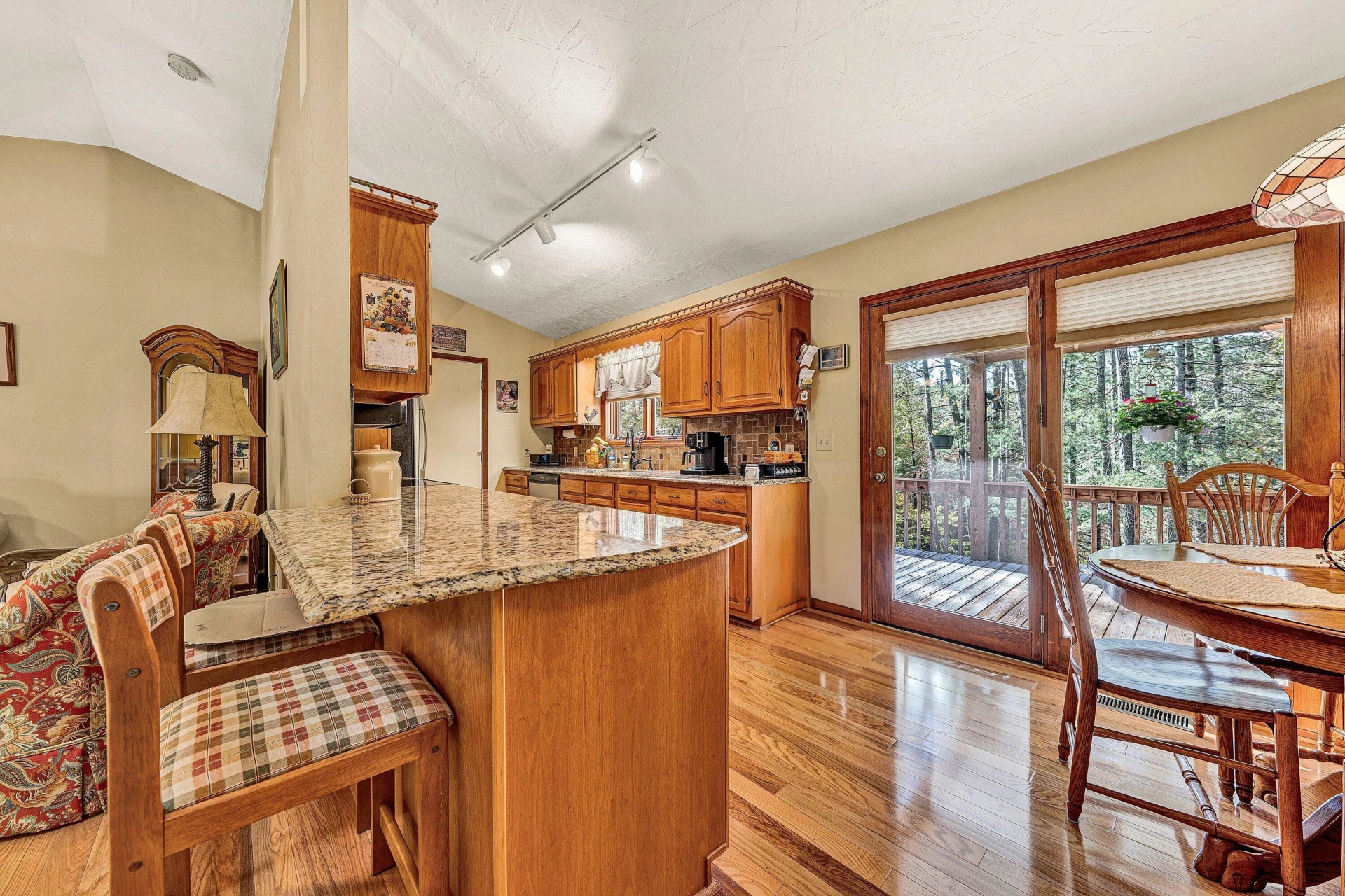 1527 Quail DR - Photo 10