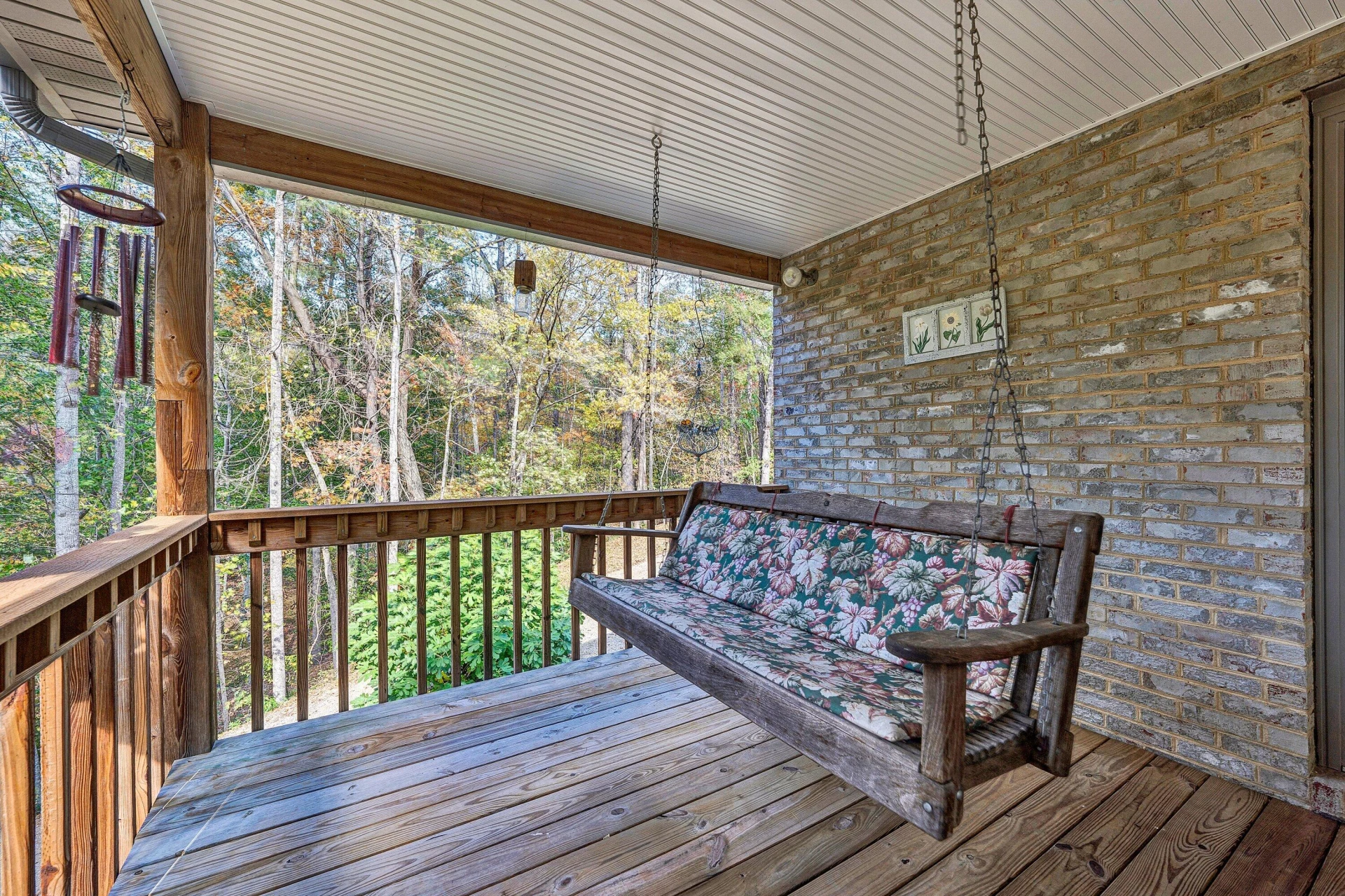 1527 Quail DR - Photo 16