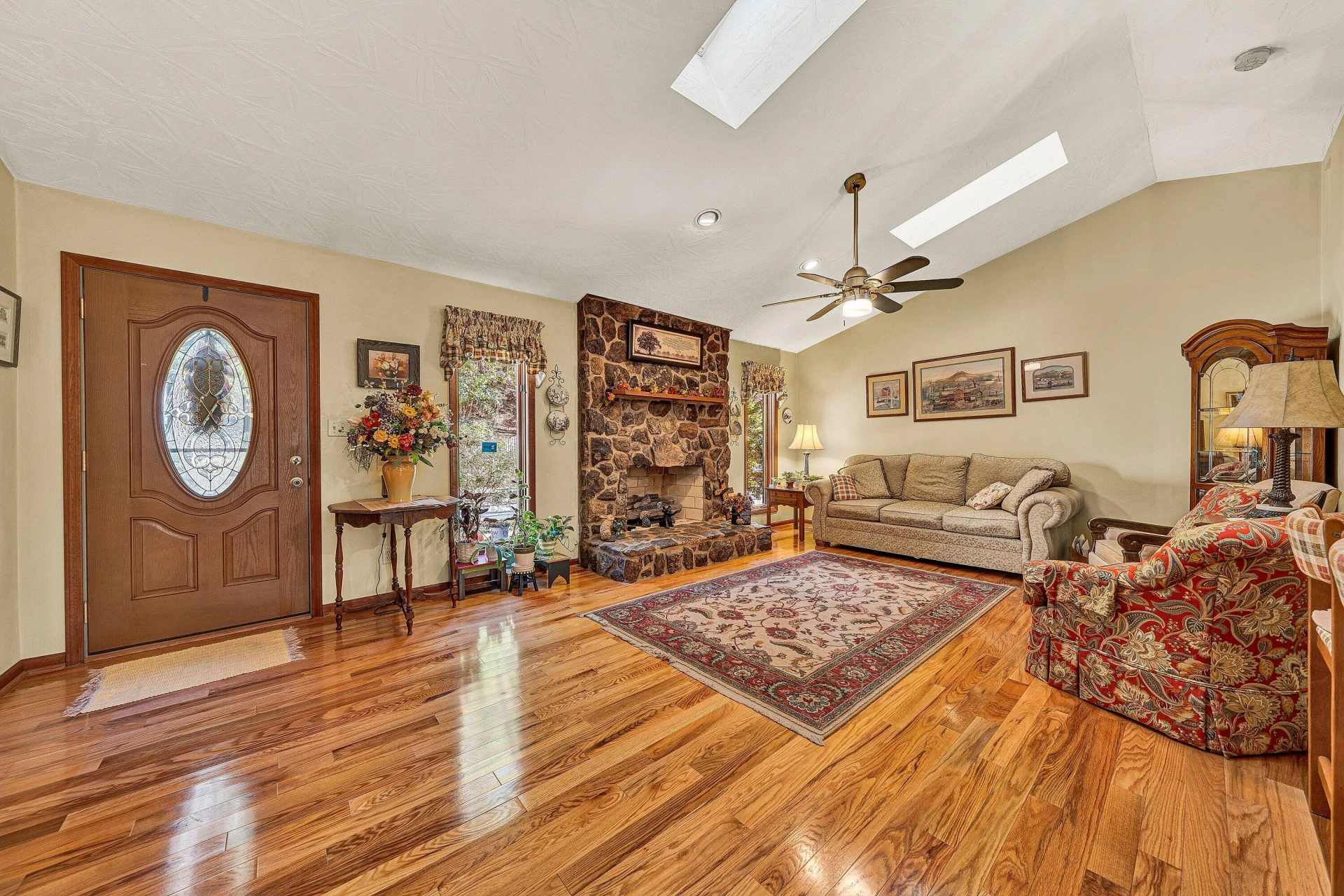 1527 Quail DR - Photo 7