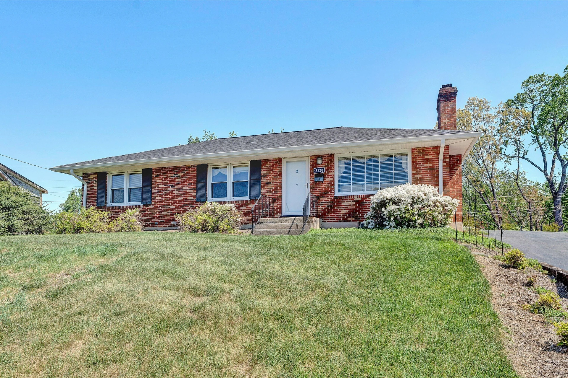 3320 Melody AVE - Photo 3