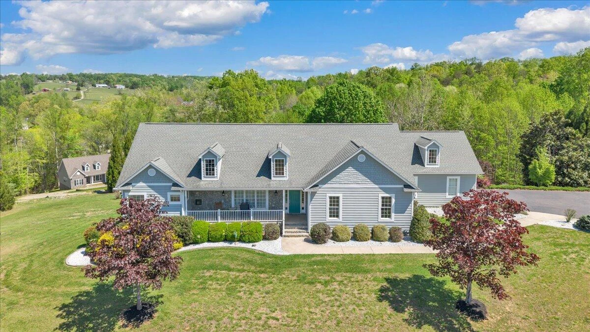 47 Camellia PL