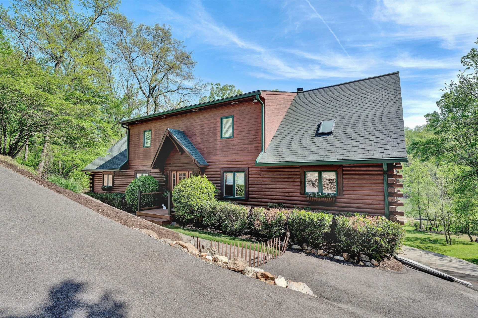 540 Lakeshore Terrace RD - Photo 2