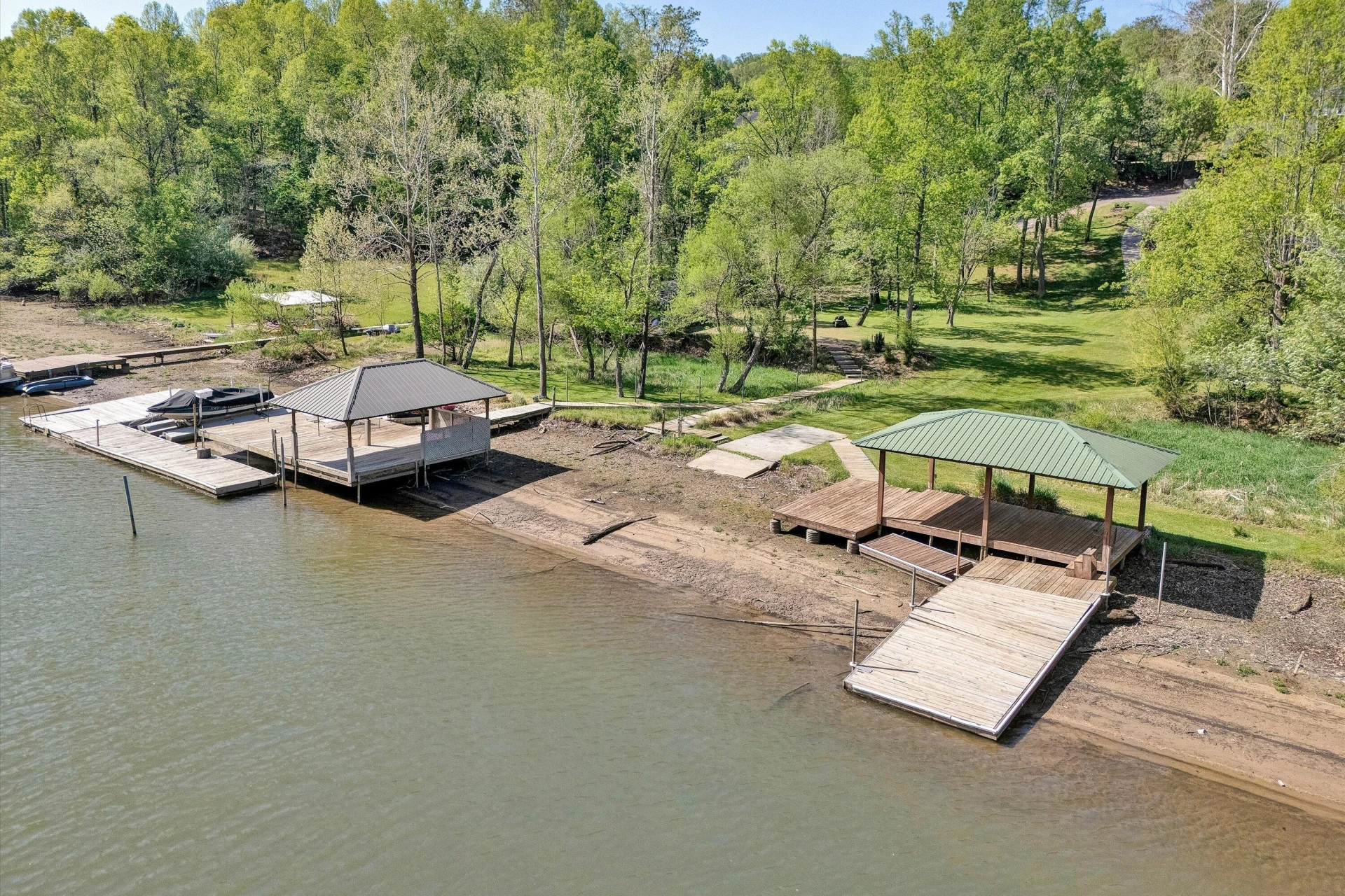 540 Lakeshore Terrace RD - Photo 78