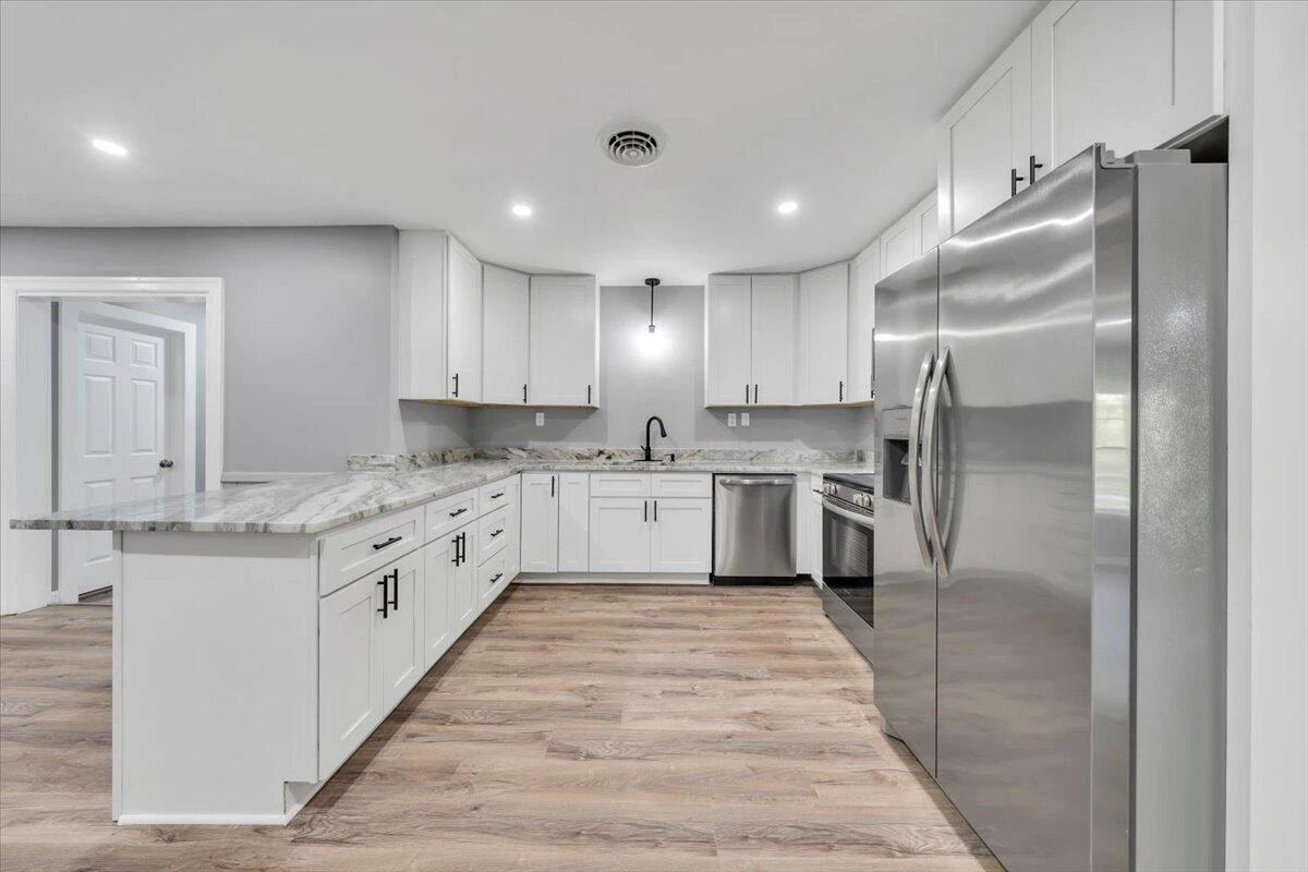 112 Frankie LN - Photo 16