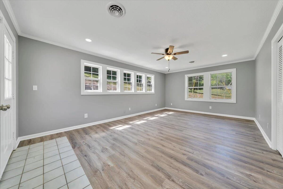 112 Frankie LN - Photo 20