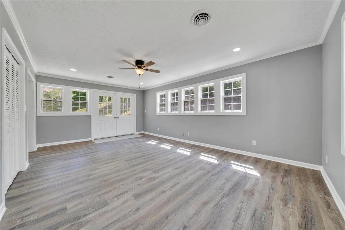 112 Frankie LN - Photo 23