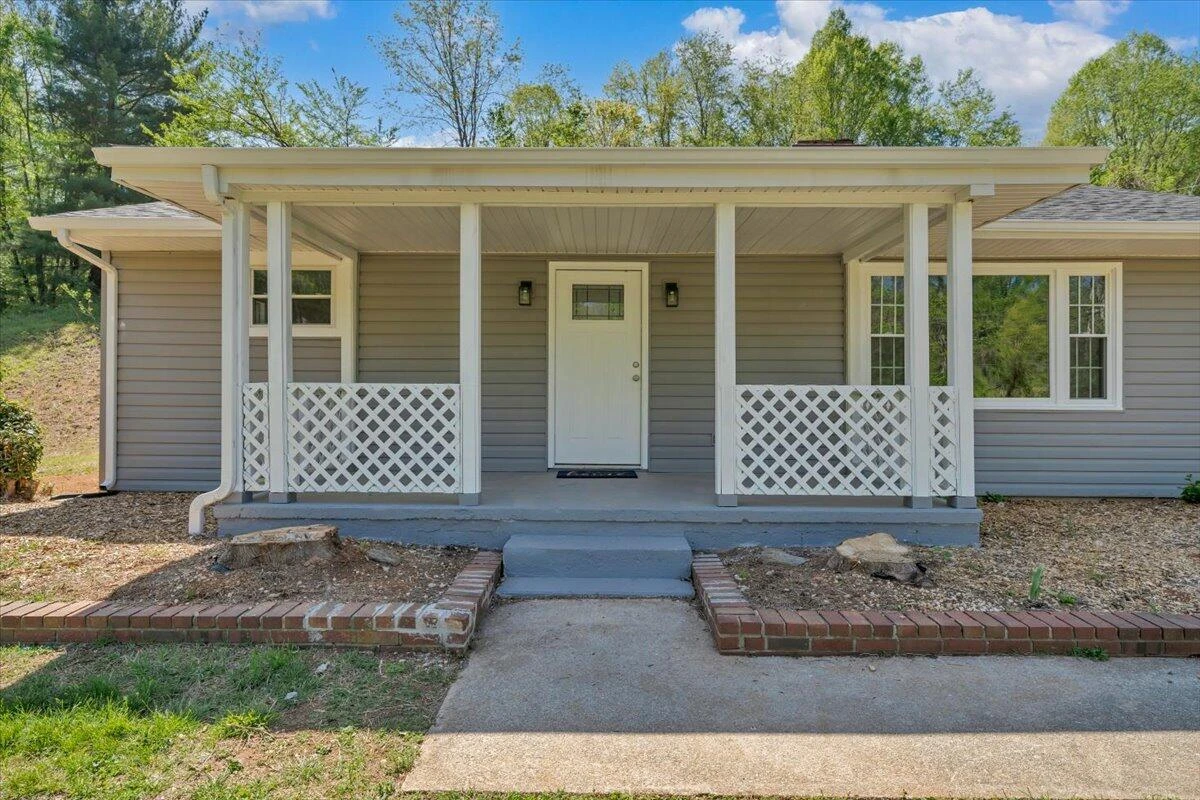 112 Frankie LN - Photo 3