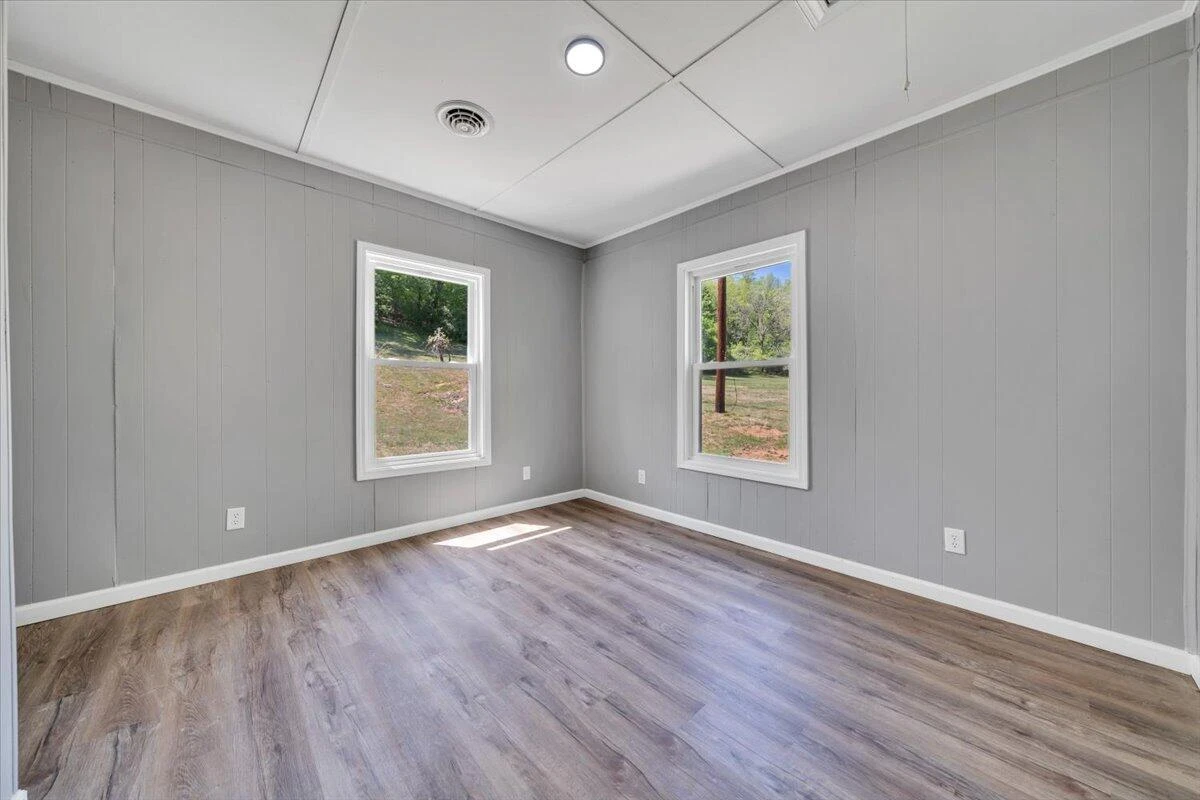 112 Frankie LN - Photo 35