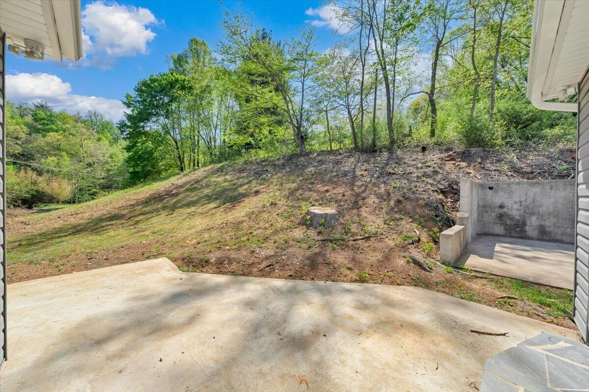 112 Frankie LN - Photo 41