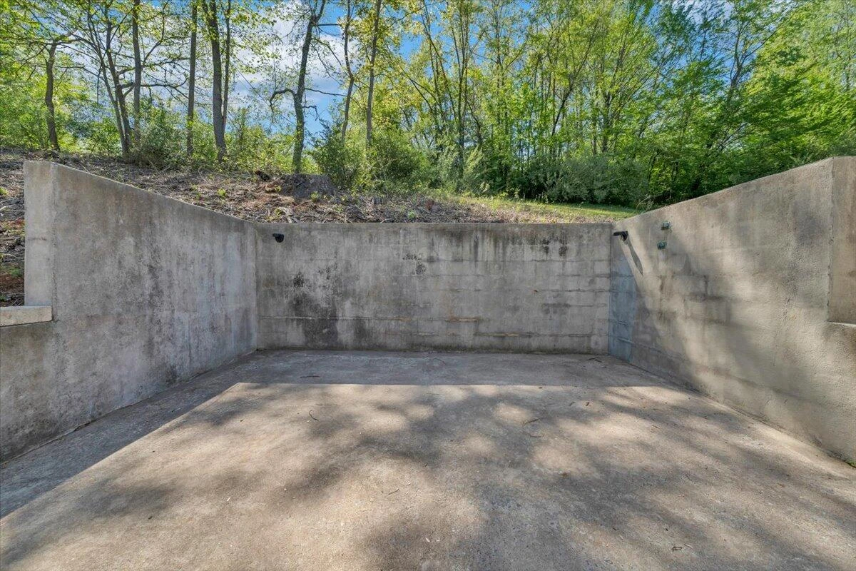 112 Frankie LN - Photo 42