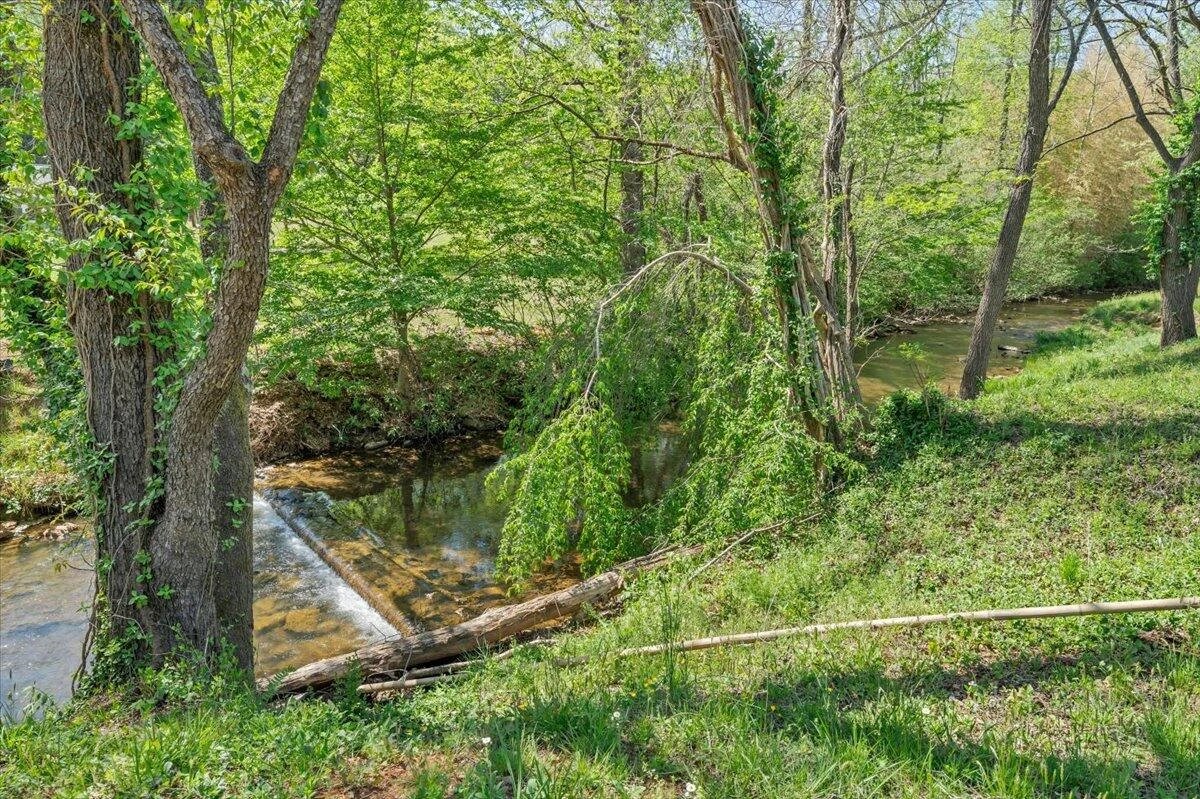 112 Frankie LN - Photo 45