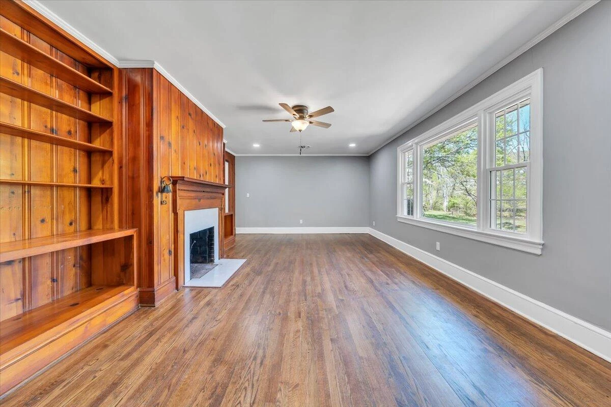 112 Frankie LN - Photo 7