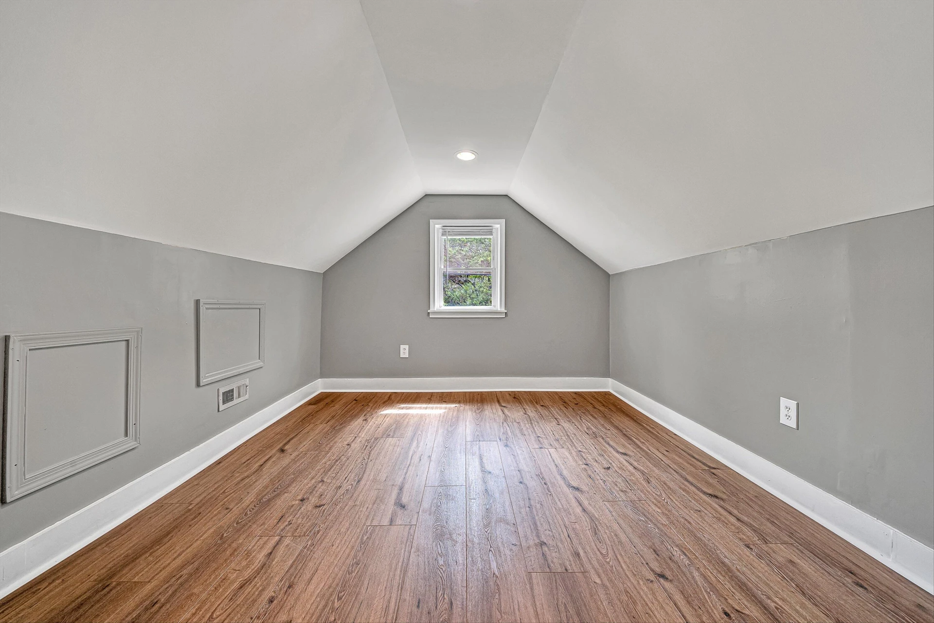 1404 10Th ST NE - Photo 22