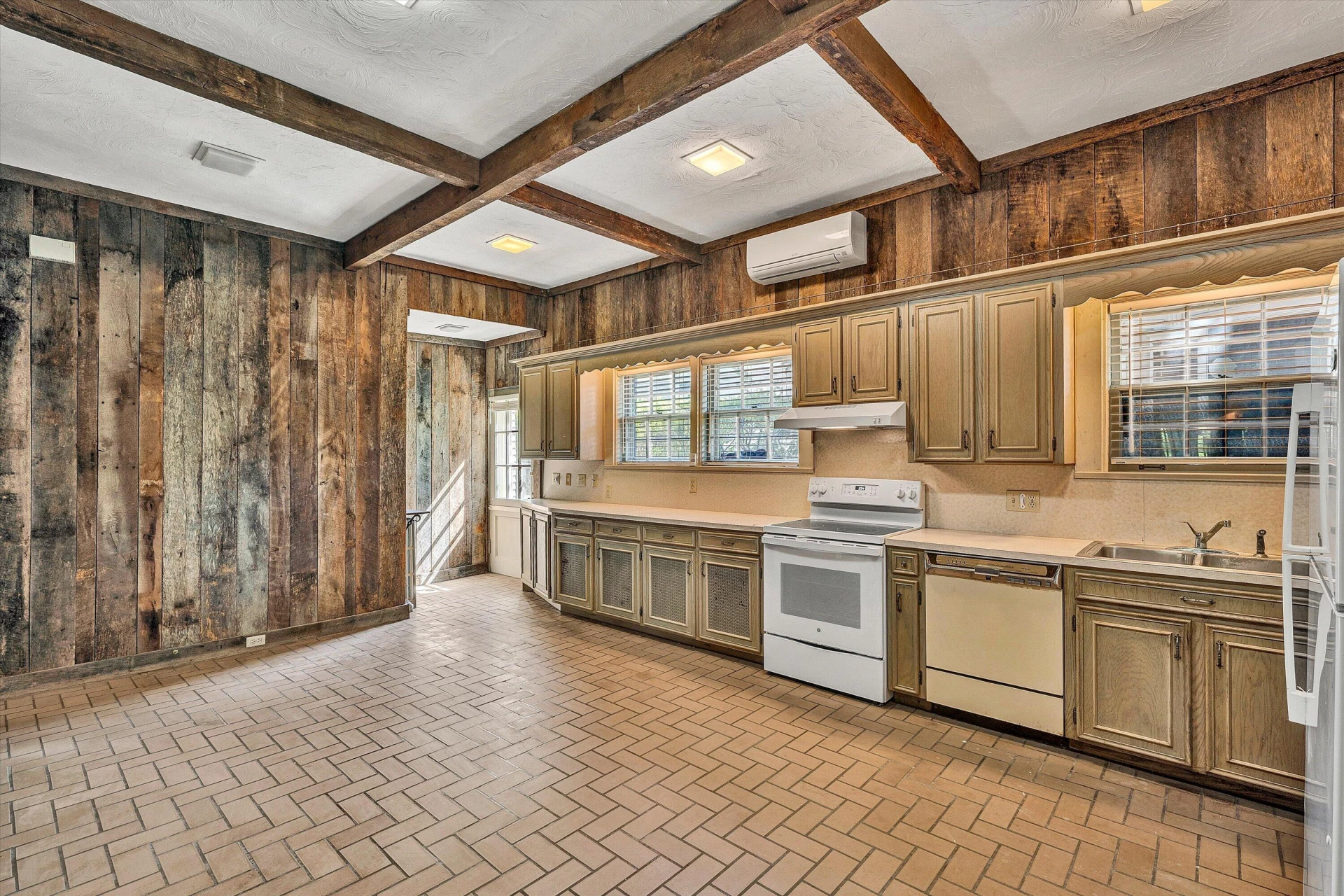 1902 Grandin RD SW - Photo 10