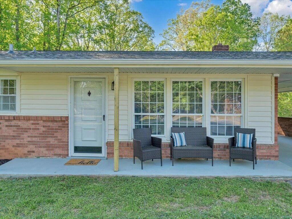 710 Druid LN - Photo 2