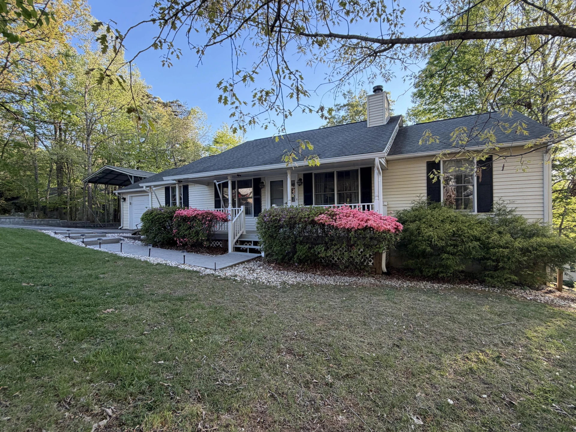 95 Indian Pointe DR - Photo 3