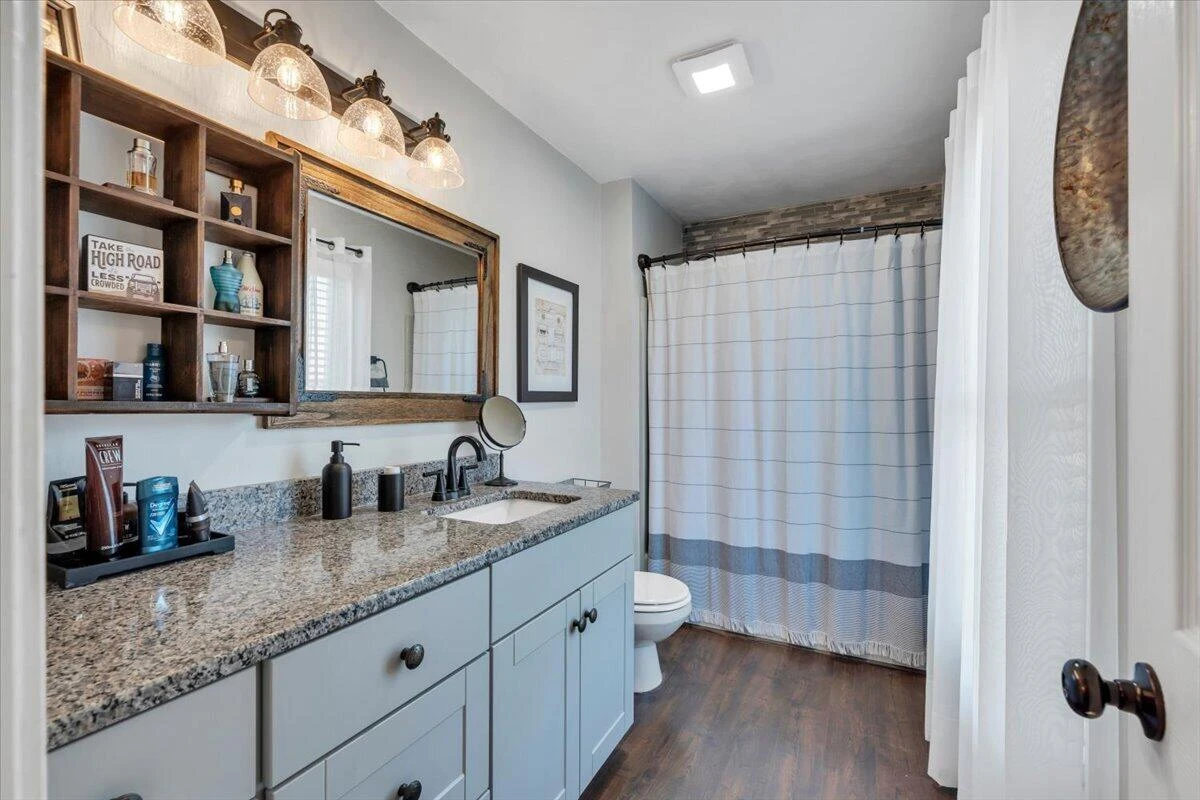 728 HARRISON AVE - Photo 24