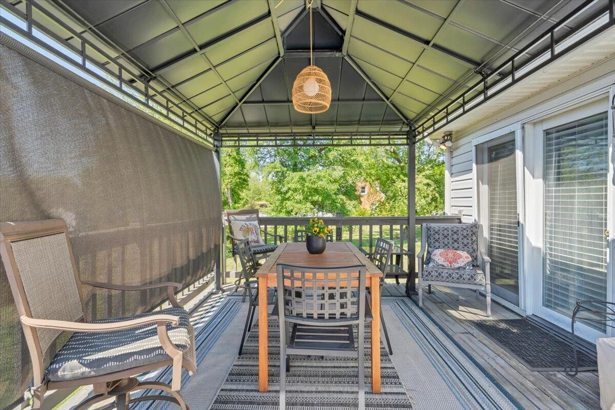 728 HARRISON AVE - Photo 36