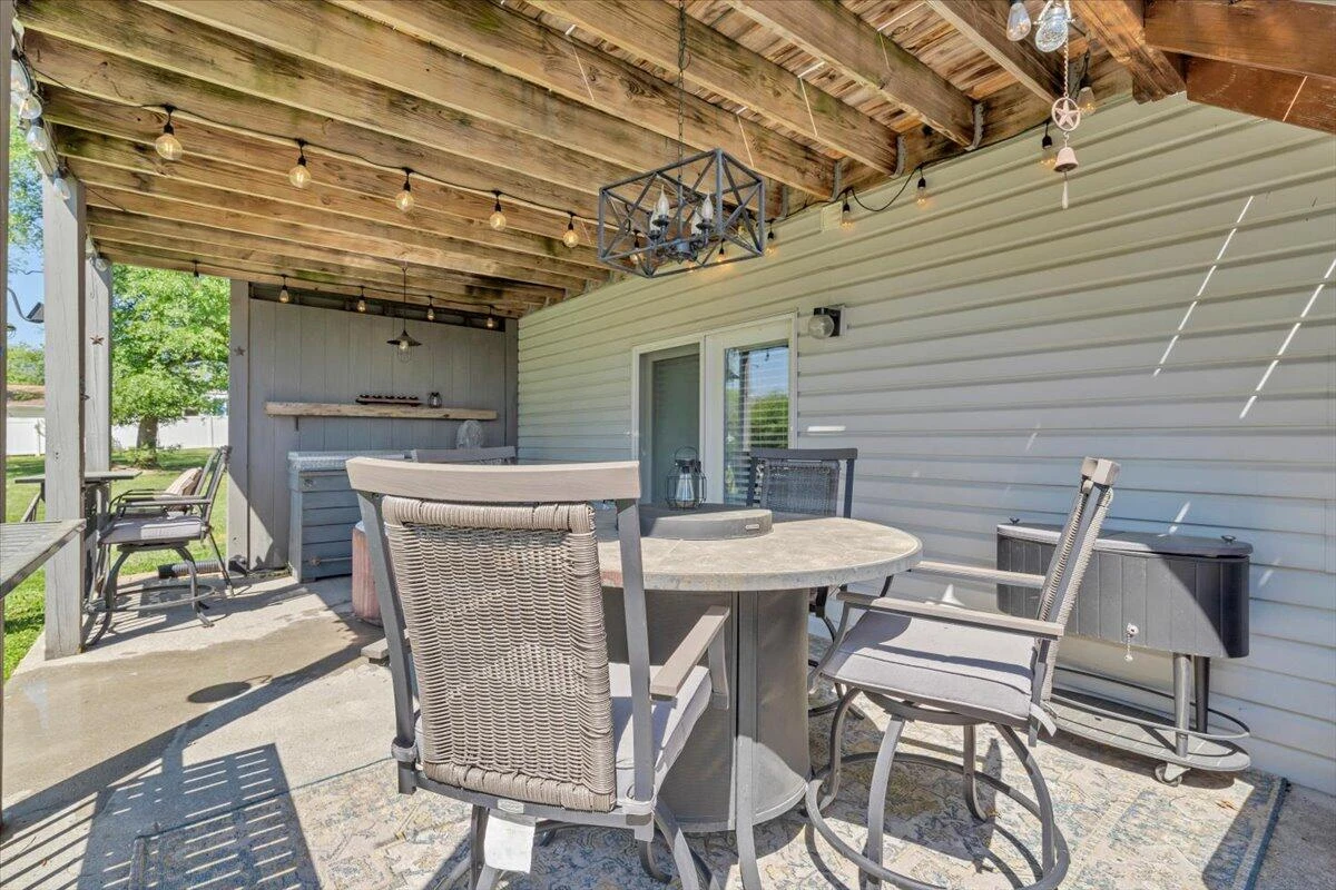 728 HARRISON AVE - Photo 39