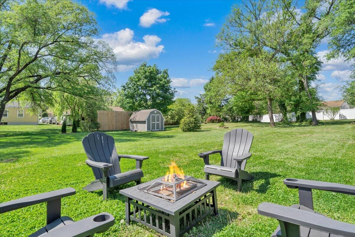 728 HARRISON AVE - Photo 44