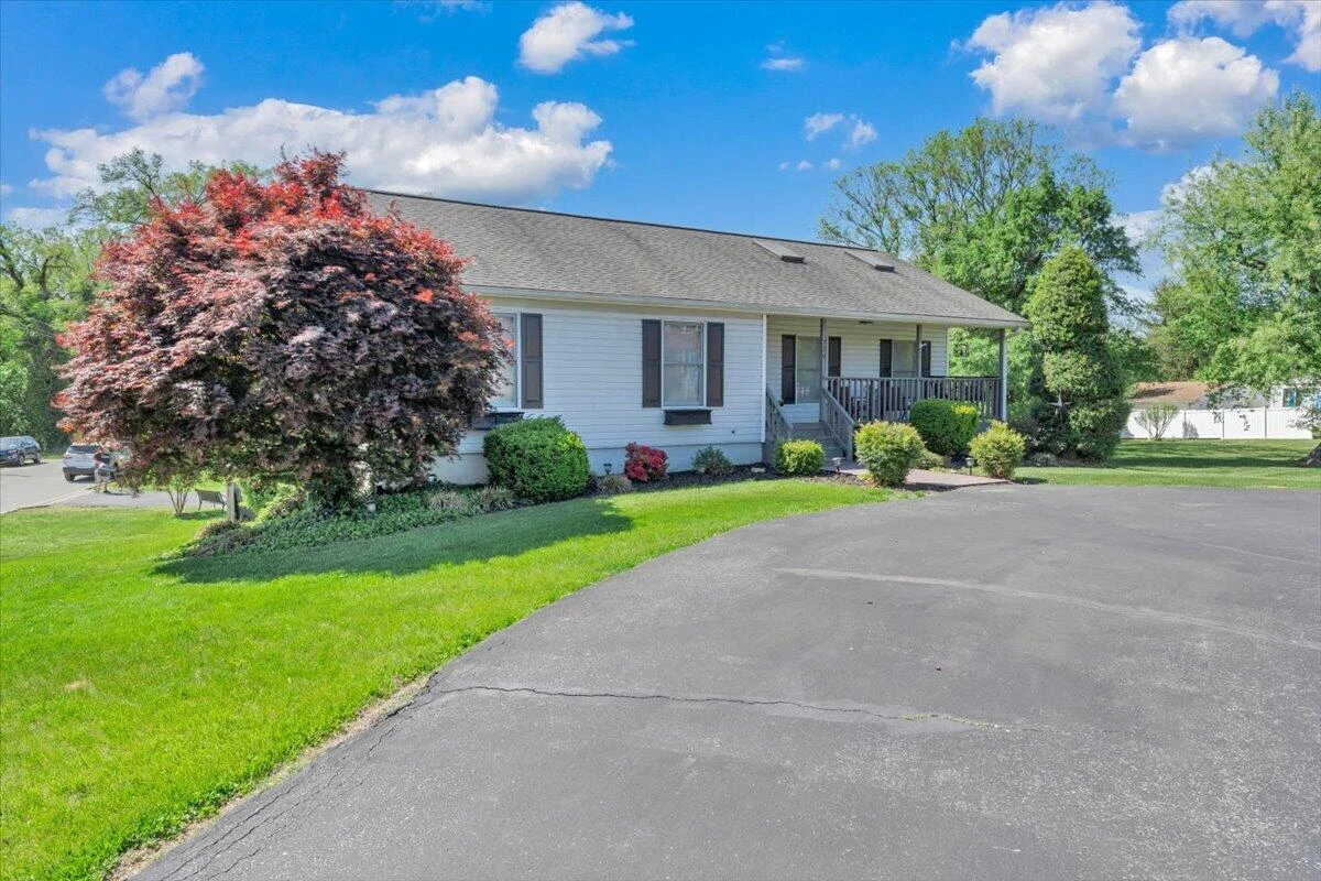 728 HARRISON AVE - Photo 52