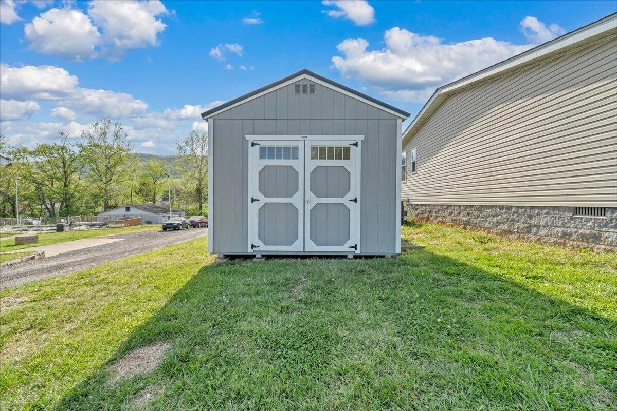 3767 Bandy RD - Photo 44