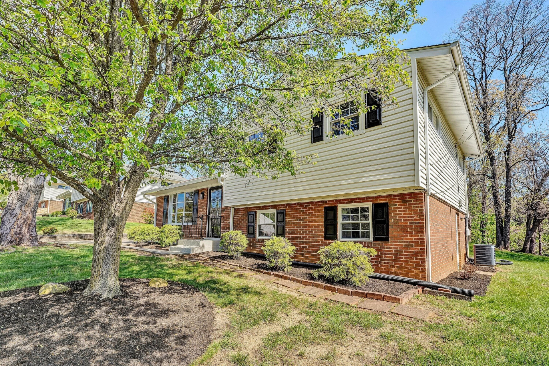 4911 Northwood DR NW - Photo 4