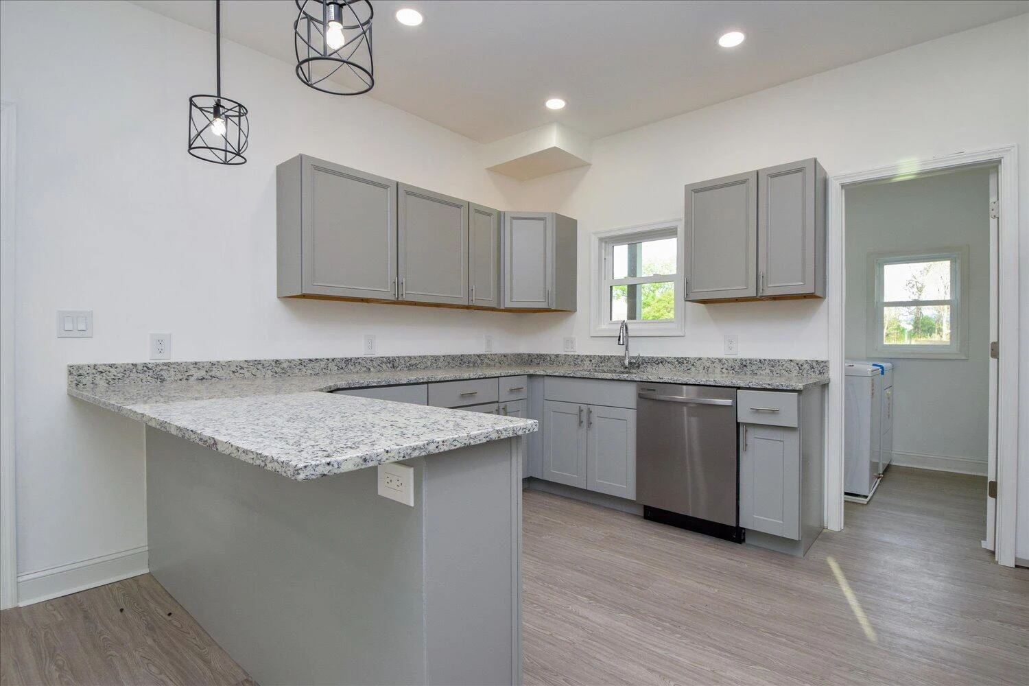1530 Lafayette BLVD NW - Photo 10